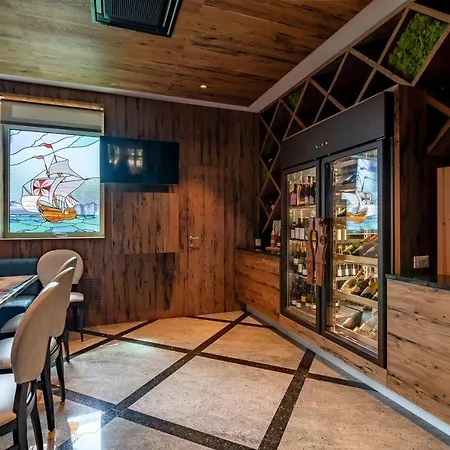 Hotel Colombo 4*
