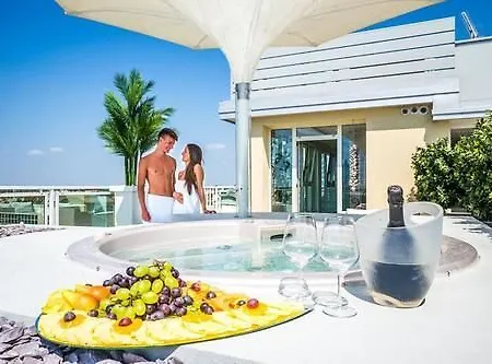 Colombo Hotel 4*