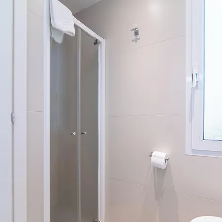 Colombo 4*