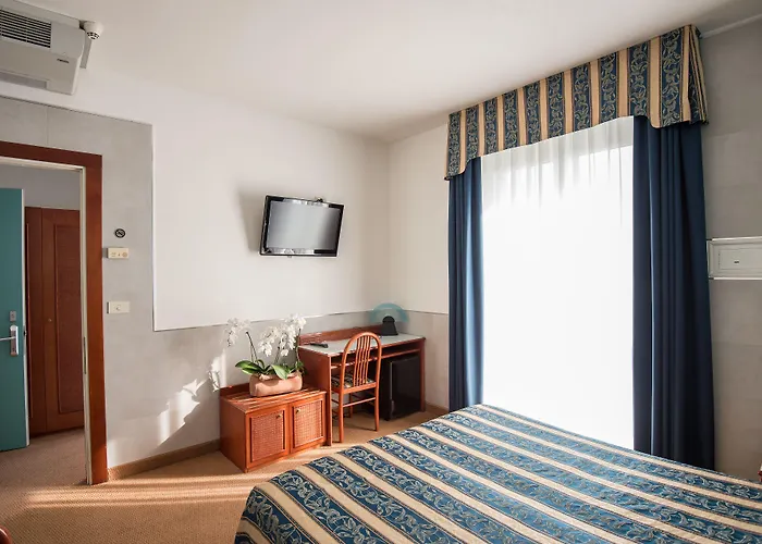 Colombo Hotel 4*