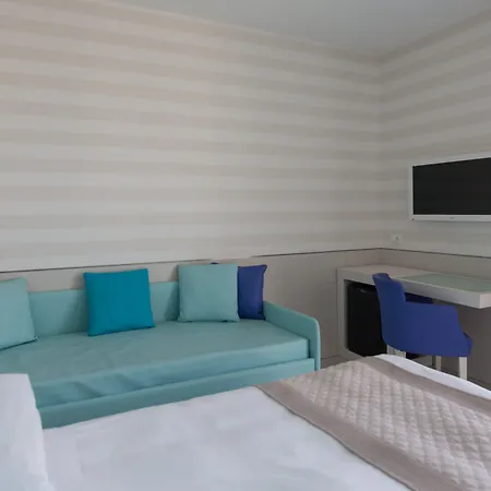 Colombo 4*